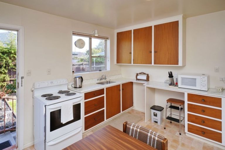 Photo of property in 2/4 Blakehall Place, Spreydon, Christchurch, 8024