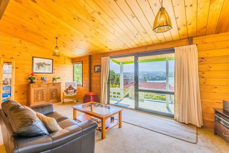 Photo of property in 33 Leeward Drive, Whitby, Porirua, 5024