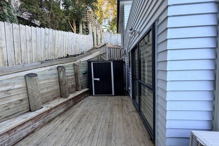 Photo of property in 2/24 Bonito Place, Bayview, Auckland, 0629