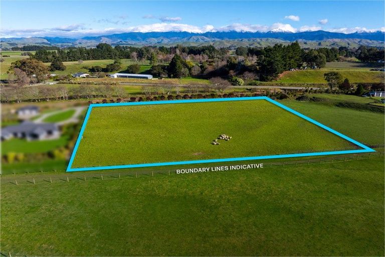 Photo of property in 64b Opaki Kaiparoro Road, Opaki, 5871