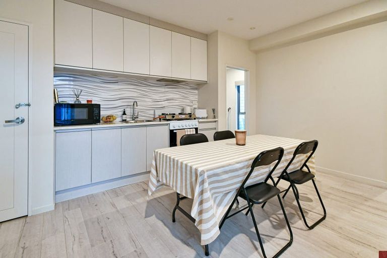 Photo of property in 17 Drumbuoy Drive, Flat Bush, Auckland, 2019