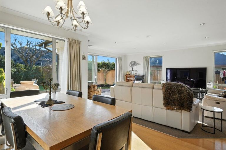 Photo of property in 4 Ashview Place, Rangiora, 7400