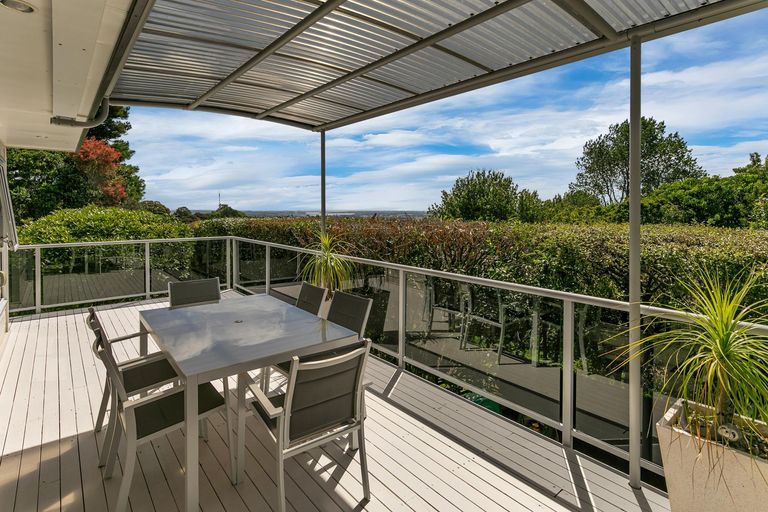 Photo of property in 92 Awanui Rise, Papakura, 2582