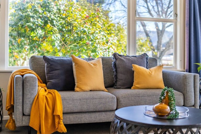 Photo of property in 5 Arnot Avenue, Clouston Park, Upper Hutt, 5018