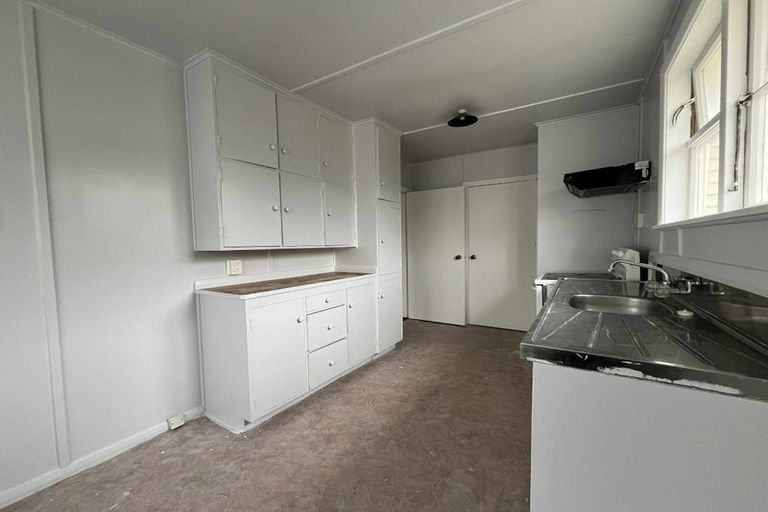 Photo of property in 1034 High Street, Avalon, Lower Hutt, 5011