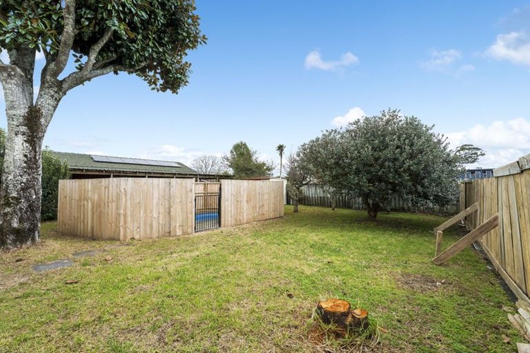 Photo of property in 6 Edwards Avenue, Henderson, Auckland, 0610