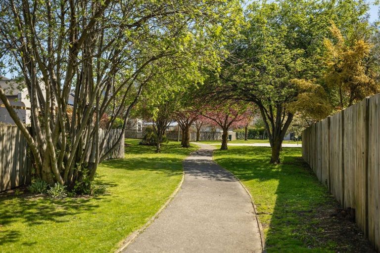 Photo of property in 10 Innes Place, Arrowtown, 9302