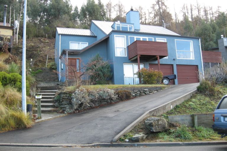 Photo of property in 77 Hensman Road, Queenstown, 9300
