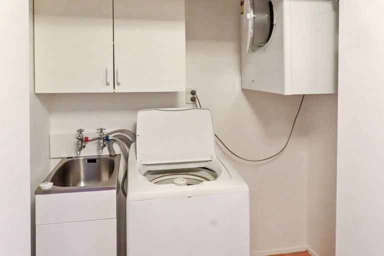 Photo of property in 2/30 Awamutu Grove, Waiwhetu, Lower Hutt, 5010