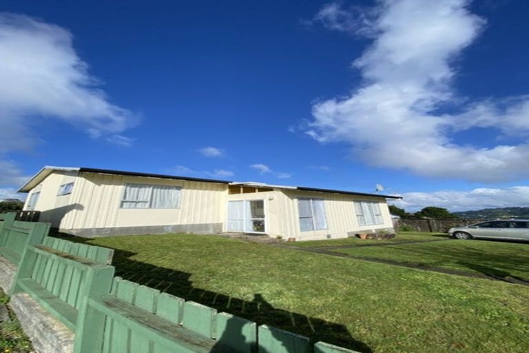 Photo of property in 19 Outram Grove, Kelson, Lower Hutt, 5010