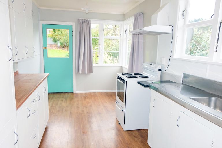 Photo of property in 4 Mclean Street, Oamaru North, Oamaru, 9400