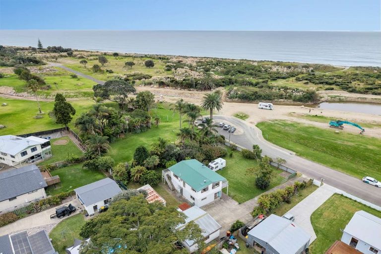 Photo of property in 19 Richmond Street, Matata, Whakatane, 3194