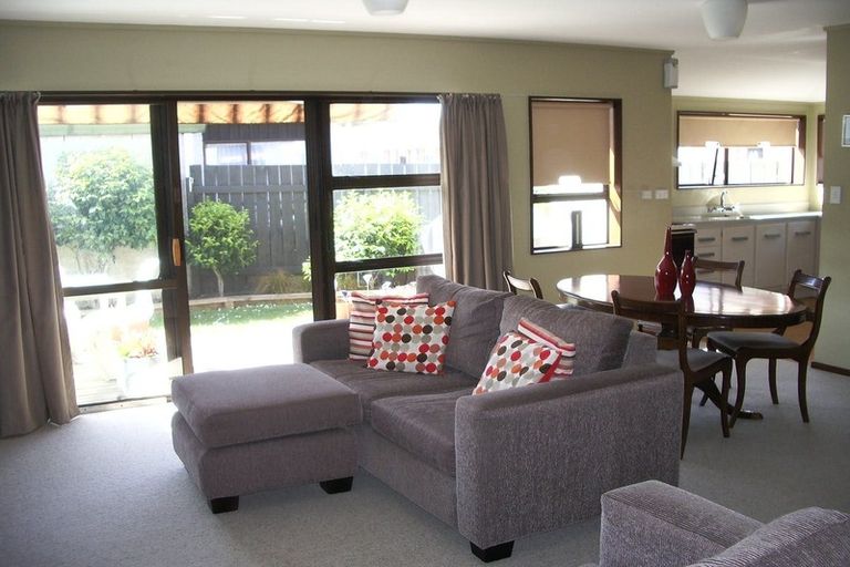 Photo of property in 1/64 Hoteo Avenue, Papatoetoe, Auckland, 2025