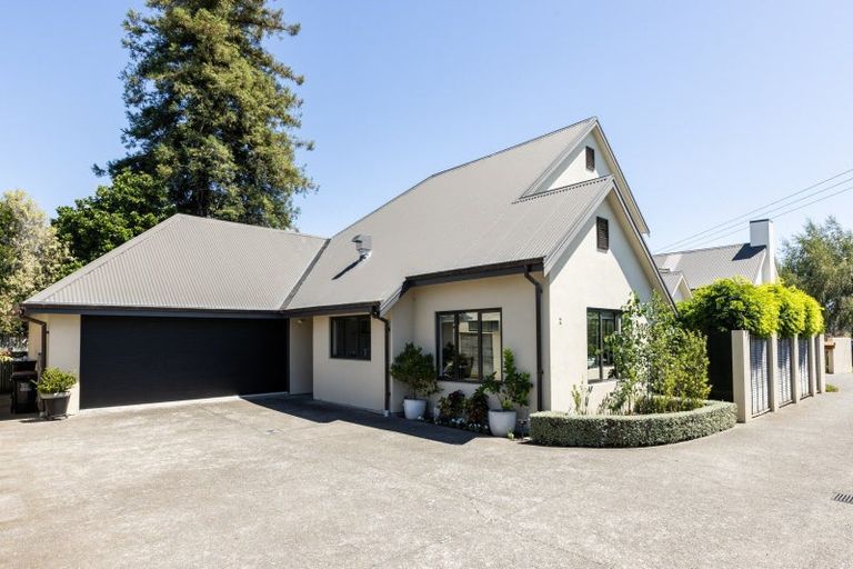 Photo of property in 2/11 Te Aute Road, Havelock North, 4130