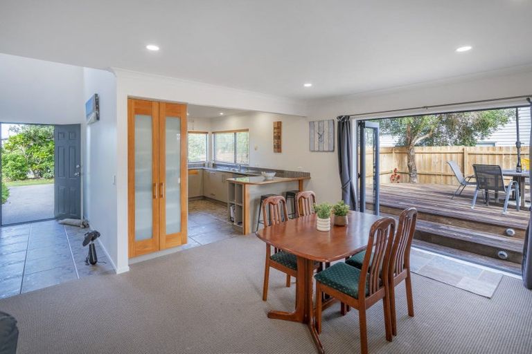 Photo of property in 134 Puka Crescent, Matarangi, Whitianga, 3592