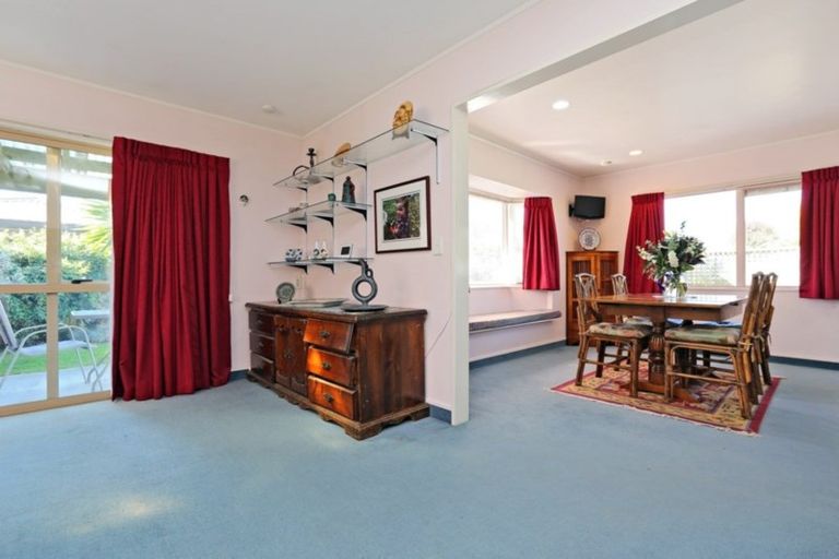 Photo of property in 121 Auckland Road, Greenmeadows, Napier, 4112