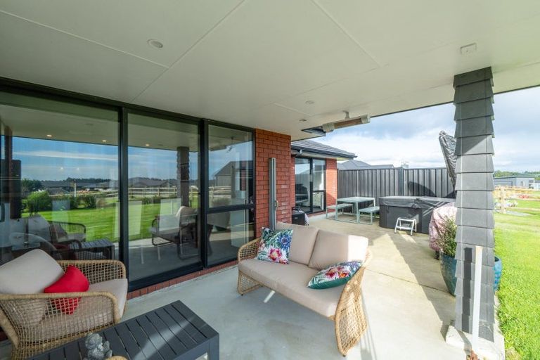 Photo of property in 24 Chatham Rise, Seaward Bush, Invercargill, 9812