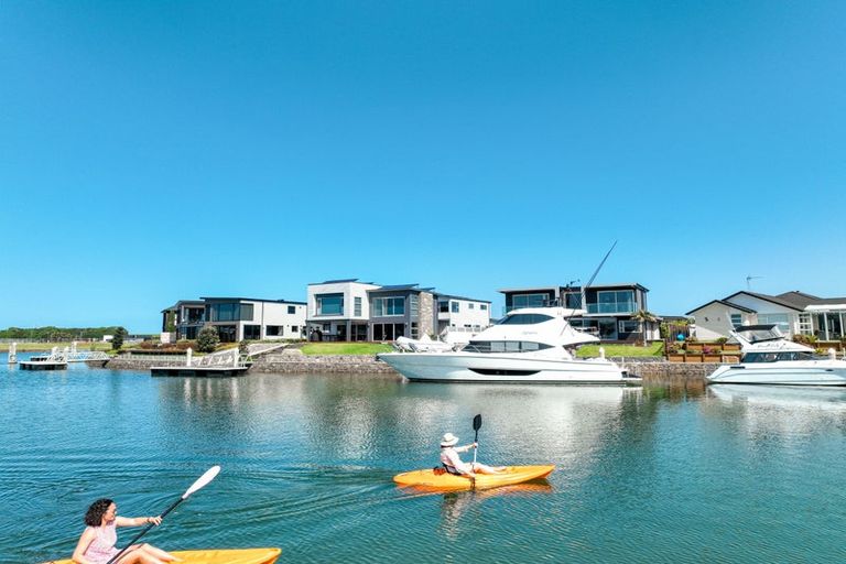 Photo of property in 4 Aho Lane, One Tree Point, 0118