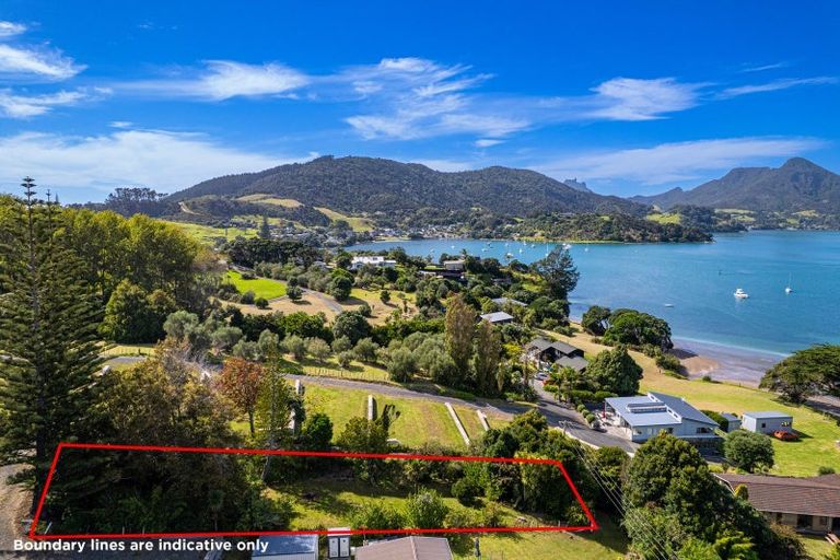 Photo of property in 2262 Whangarei Heads Road, Whangarei Heads, 0174