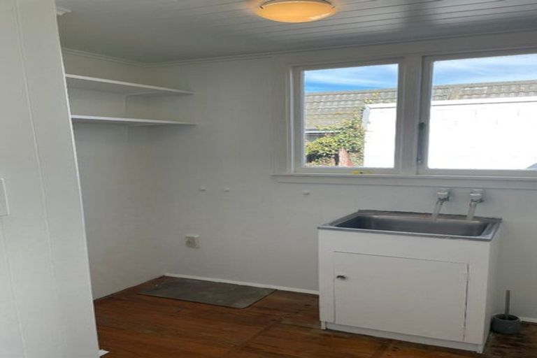 Photo of property in 1/91 Yaldhurst Road, Sockburn, Christchurch, 8042