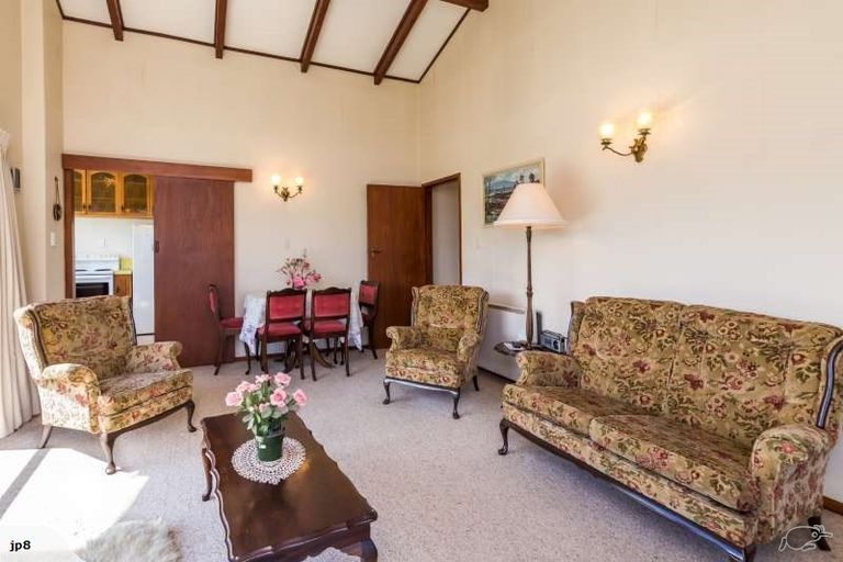 Photo of property in 2/15 Hilden Place, Hilltop, Taupo, 3330