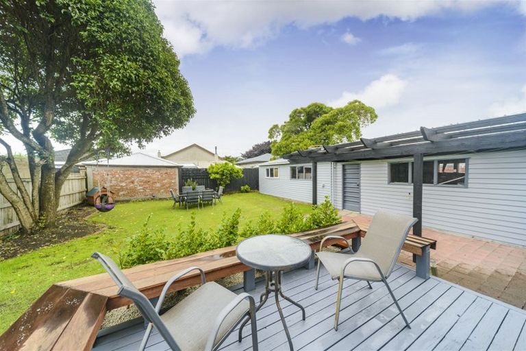 Photo of property in 27 Lyndhurst Street, Takaro, Palmerston North, 4412