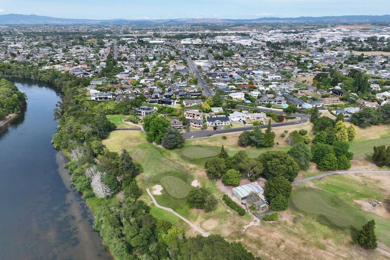 Photo of property in 7b Saint Andrews Terrace, St Andrews, Hamilton, 3200