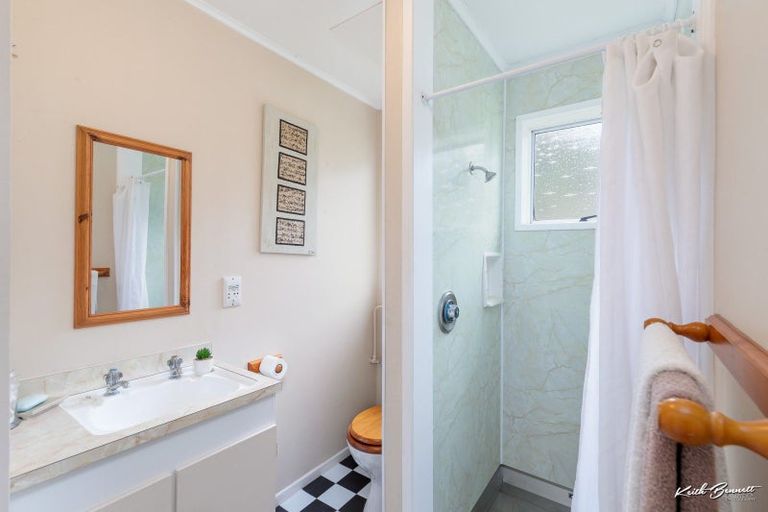 Photo of property in 22 Black Beech Street, Birchville, Upper Hutt, 5018