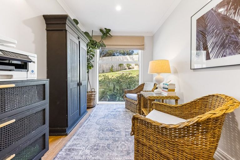 Photo of property in 7 Odlin Lane, Red Beach, 0932