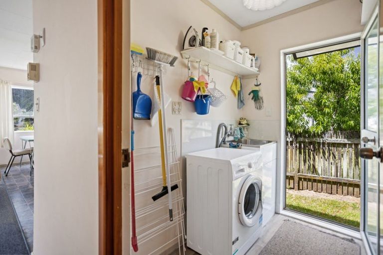 Photo of property in 10 Taupo Bay Road, Taupo Bay, Mangonui, 0494