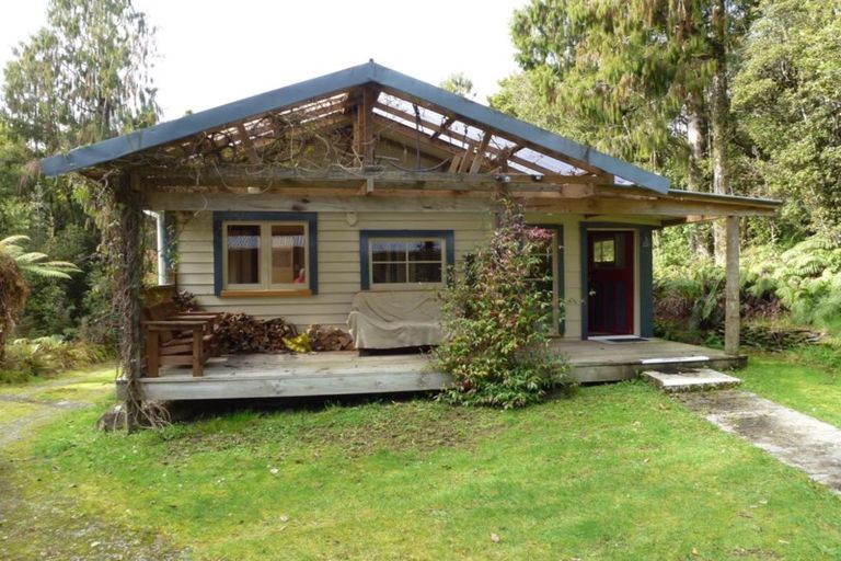 Photo of property in 1286 Lake Kaniere Road, Lake Kaniere, Kokatahi, 7881