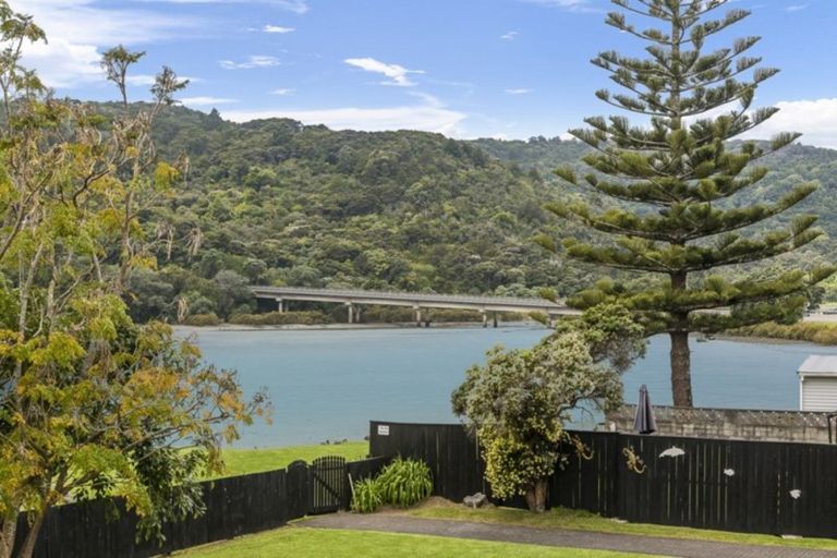 Photo of property in 2d/25 Weranui Road, Waiwera, Orewa, 0994