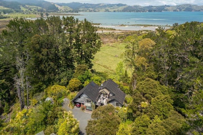 Photo of property in 445 Preeces Point Road, Preece Point, Coromandel, 3506