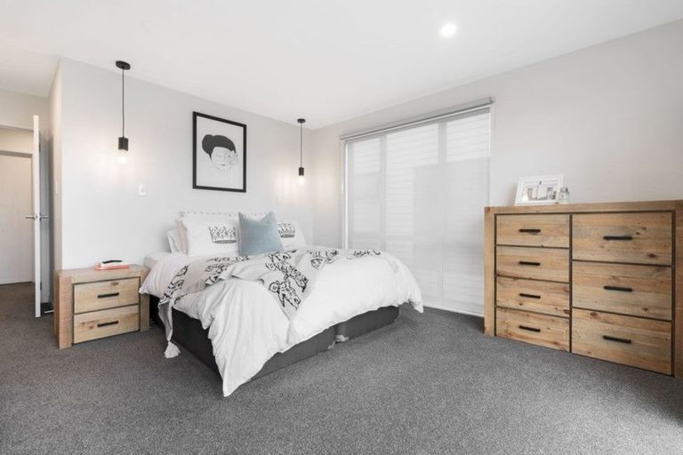 Photo of property in 8 Hakaro Way, Takanini, 2112