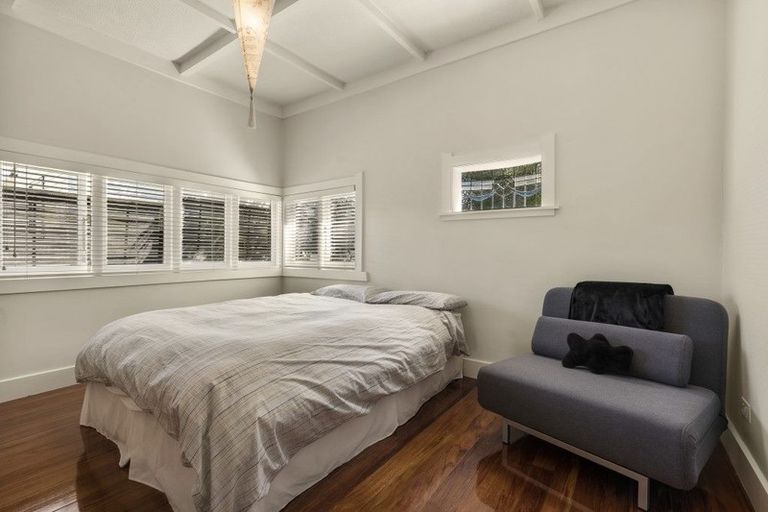 Photo of property in 52 Westmere Crescent, Westmere, Auckland, 1022