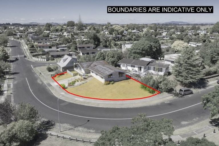 Photo of property in 25 Amanda Avenue, Dinsdale, Hamilton, 3204