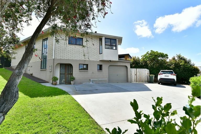 Photo of property in 45 Polkinghorne Drive, Manly, Whangaparaoa, 0930