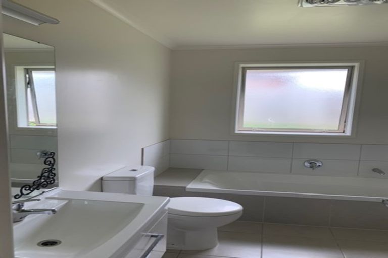 Photo of property in 3b Hillpark Drive, Pokeno, 2402