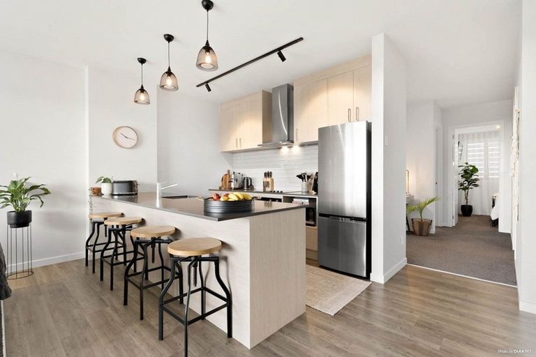 Photo of property in 10/4161 Great North Road, Glen Eden, Auckland, 0602