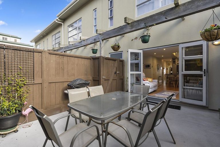 Photo of property in Galleria Apartments, 4/77 Tory Street, Te Aro, Wellington, 6011