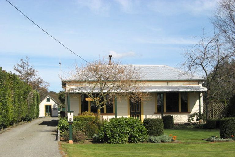 Photo of property in 16 Vance Street, Shannon, 4821