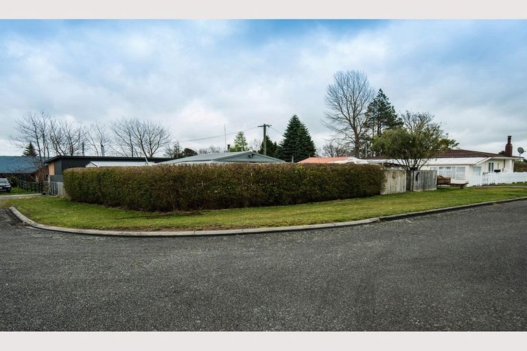 Photo of property in 5 Martin Place, Ohakune, 4625