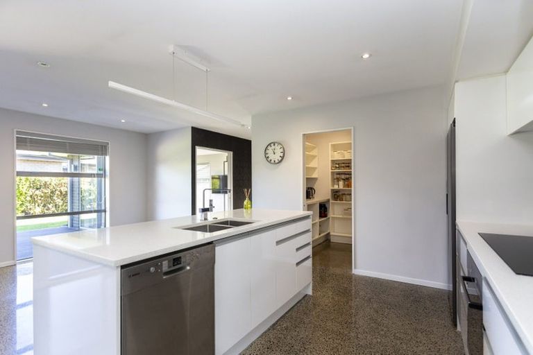 Photo of property in 37 Greenwich Street, Halswell, Christchurch, 8025