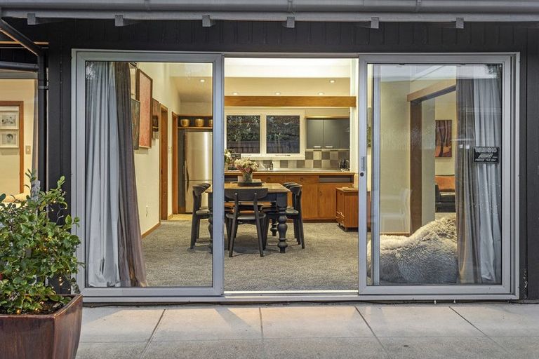 Photo of property in 33 Lynfield Avenue, Ilam, Christchurch, 8041