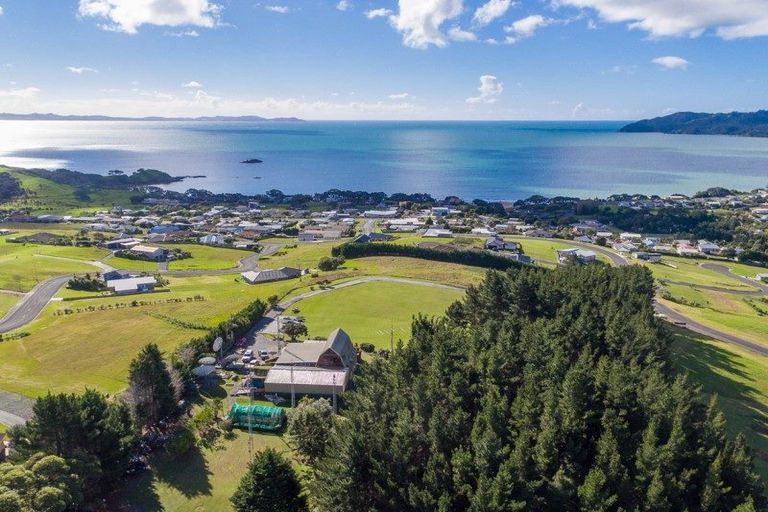 Photo of property in 6 Vidar Way, Coopers Beach, 0420