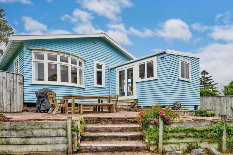 Photo of property in 7 Finnimore Terrace, Vogeltown, Wellington, 6021