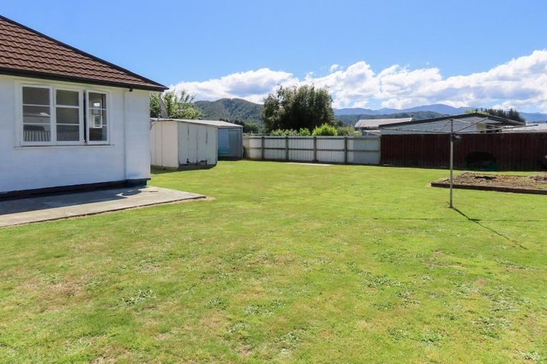Photo of property in 4 Plaskett Street, Reefton, 7830