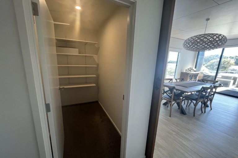 Photo of property in 42 Gilbert Street, New Plymouth, 4310