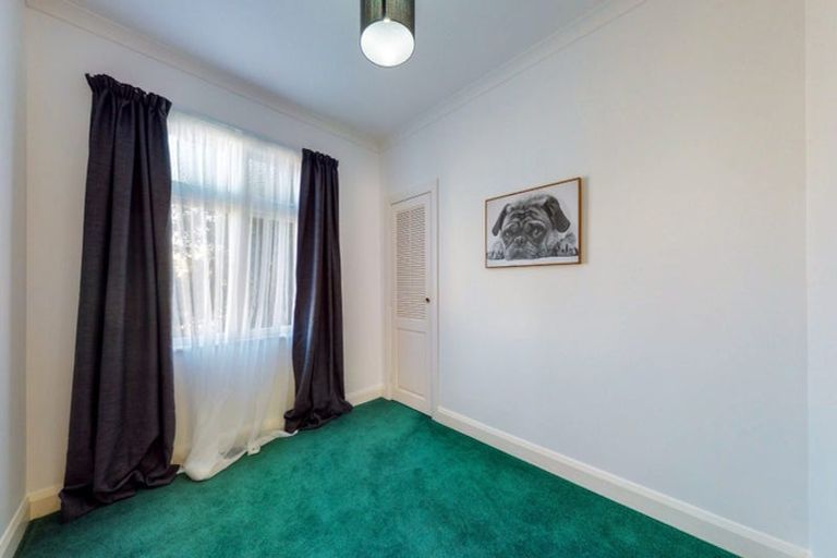 Photo of property in 3a Linwood Way, Island Bay, Wellington, 6023