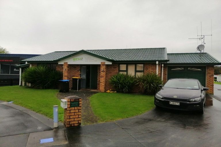 Photo of property in 22 Milicich Place, Cambridge, 3434